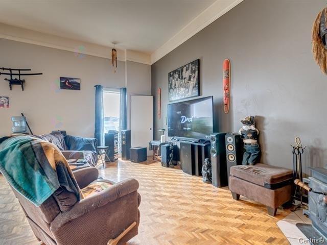 174-174b Rue Adélaïde Property Photo 3