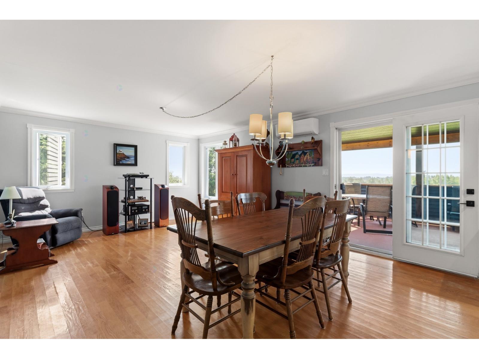 2658 Rue Bernier Property Photo 10