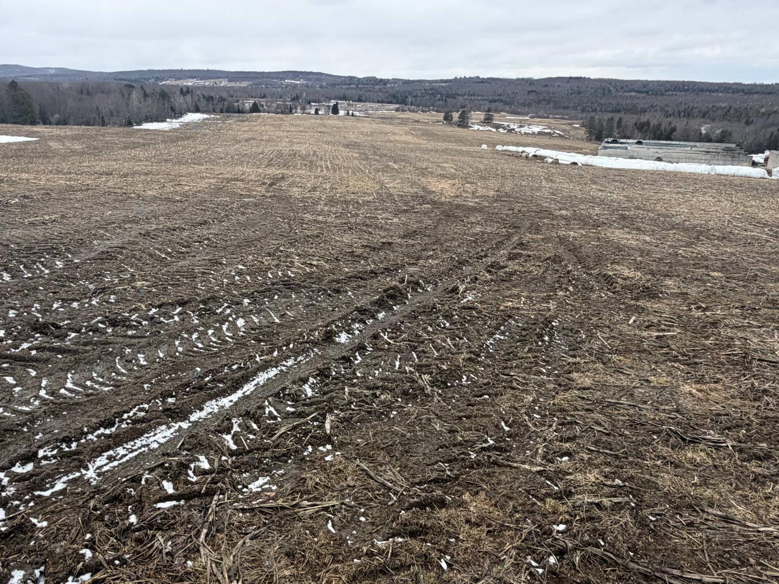 7230z Ch. Roberge Property Photo 17