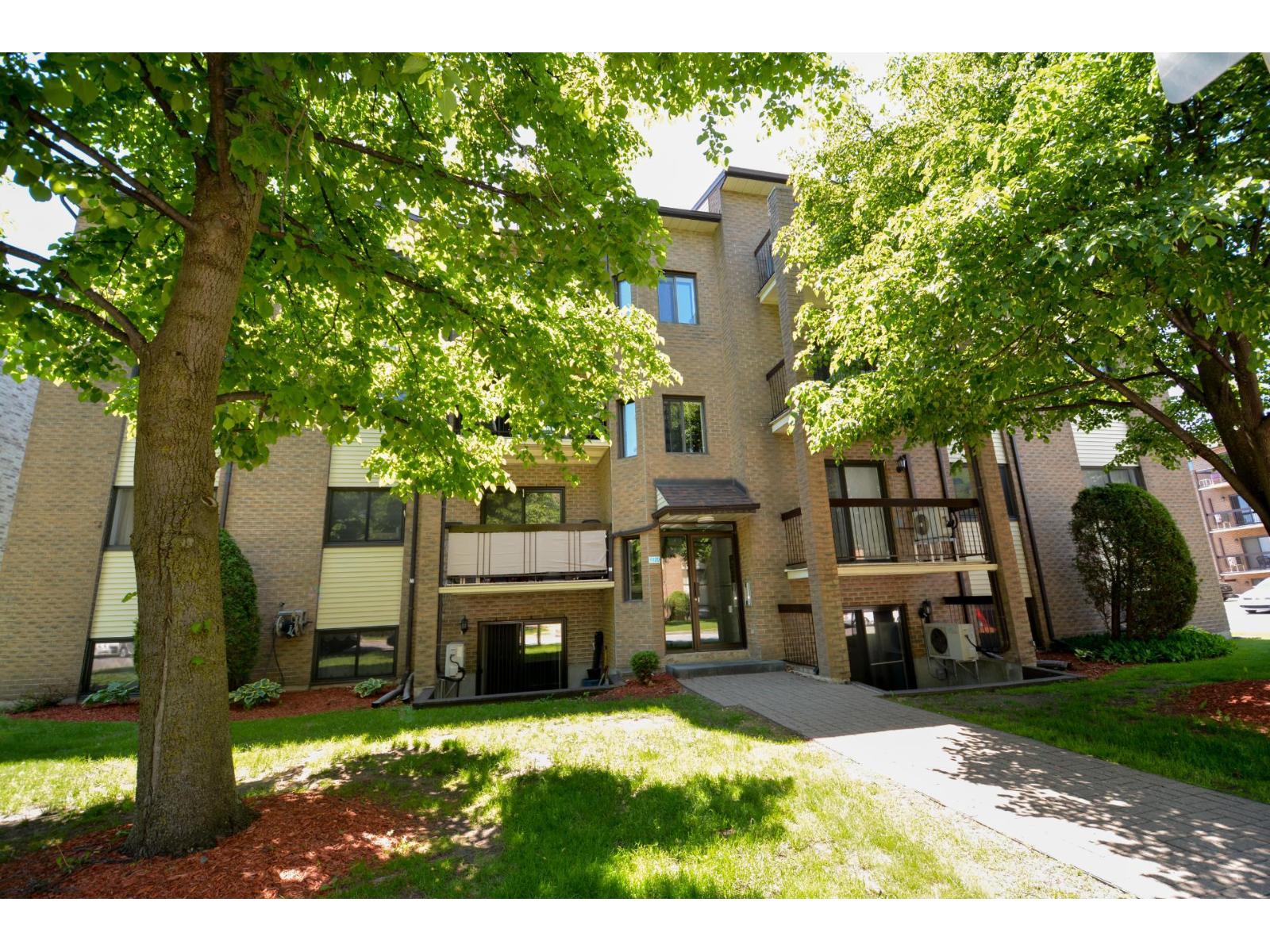 6120 Rue Lise-charbonneau, #402 Property Photo 1