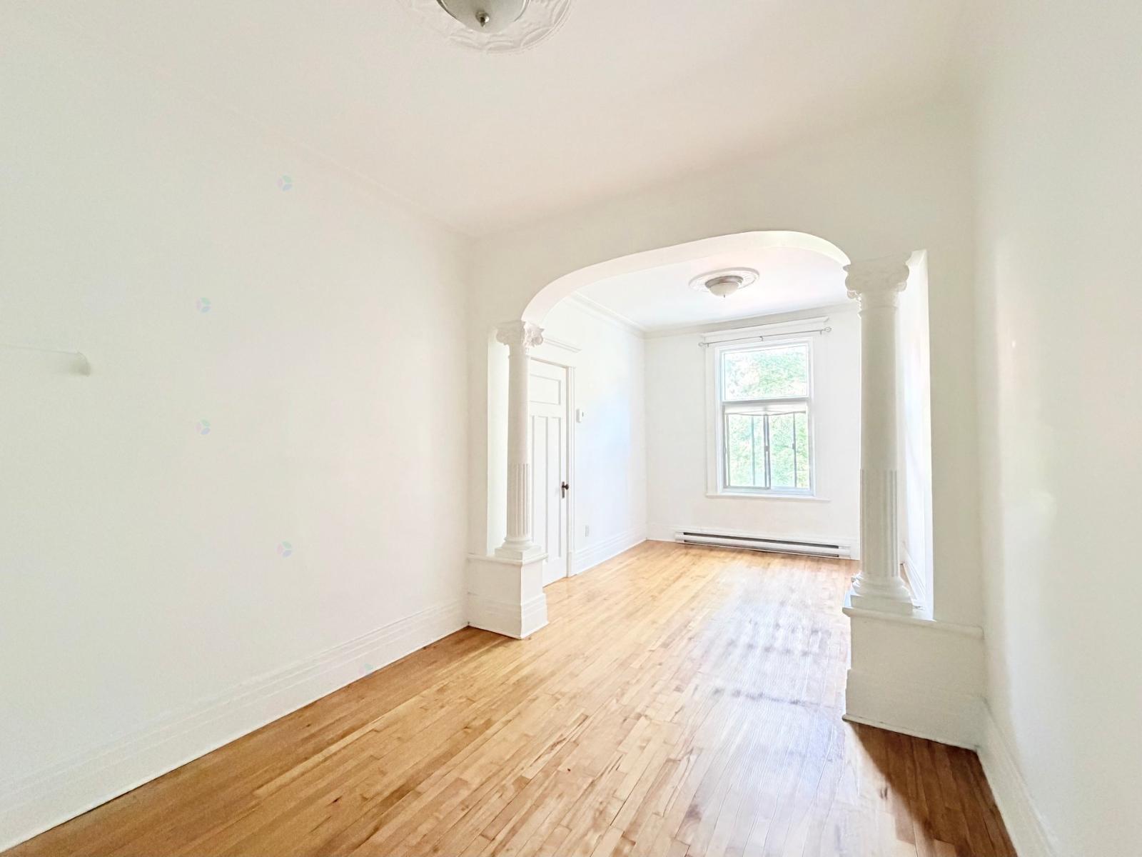 4362 Rue De Bordeaux Property Photo 5