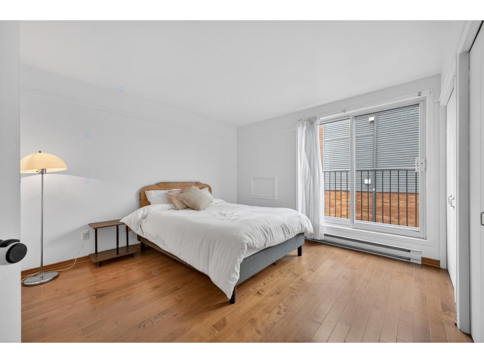 3385 Rue J.-a.-descarries Property Photo 18