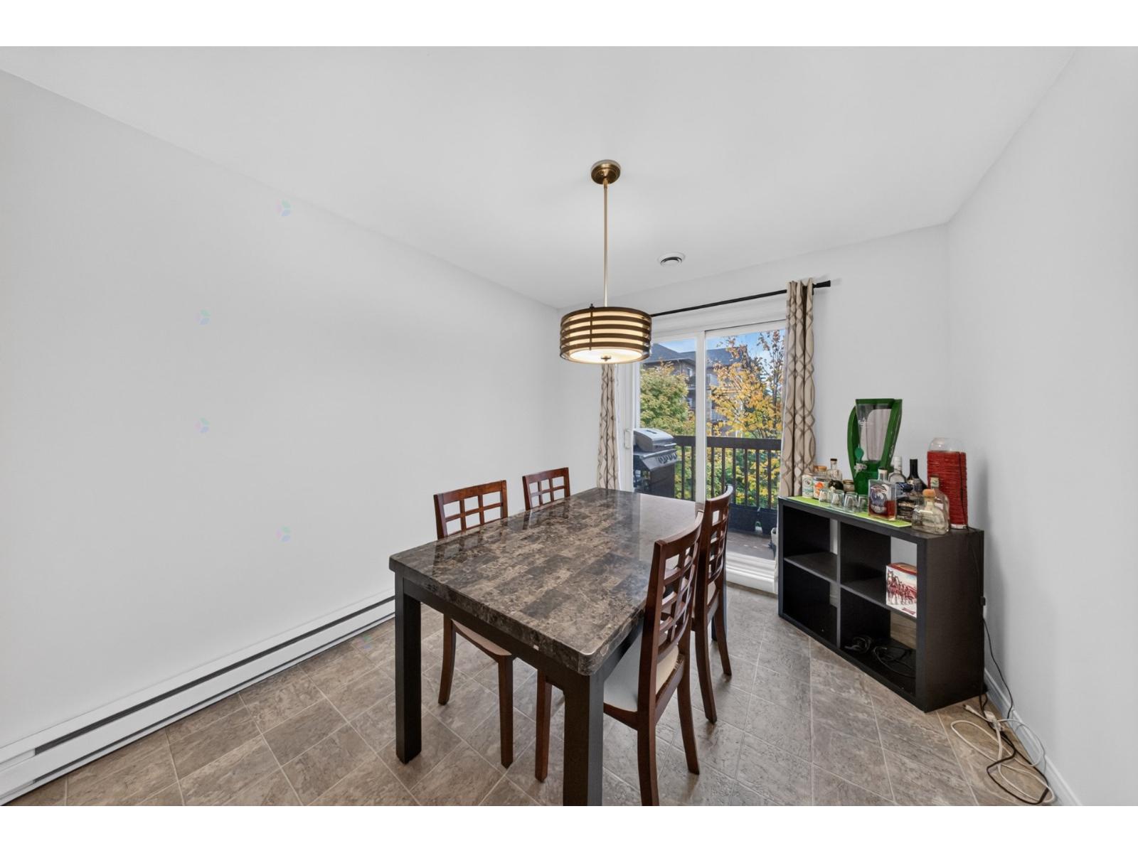 436-438 Rue Colbert Property Photo 7