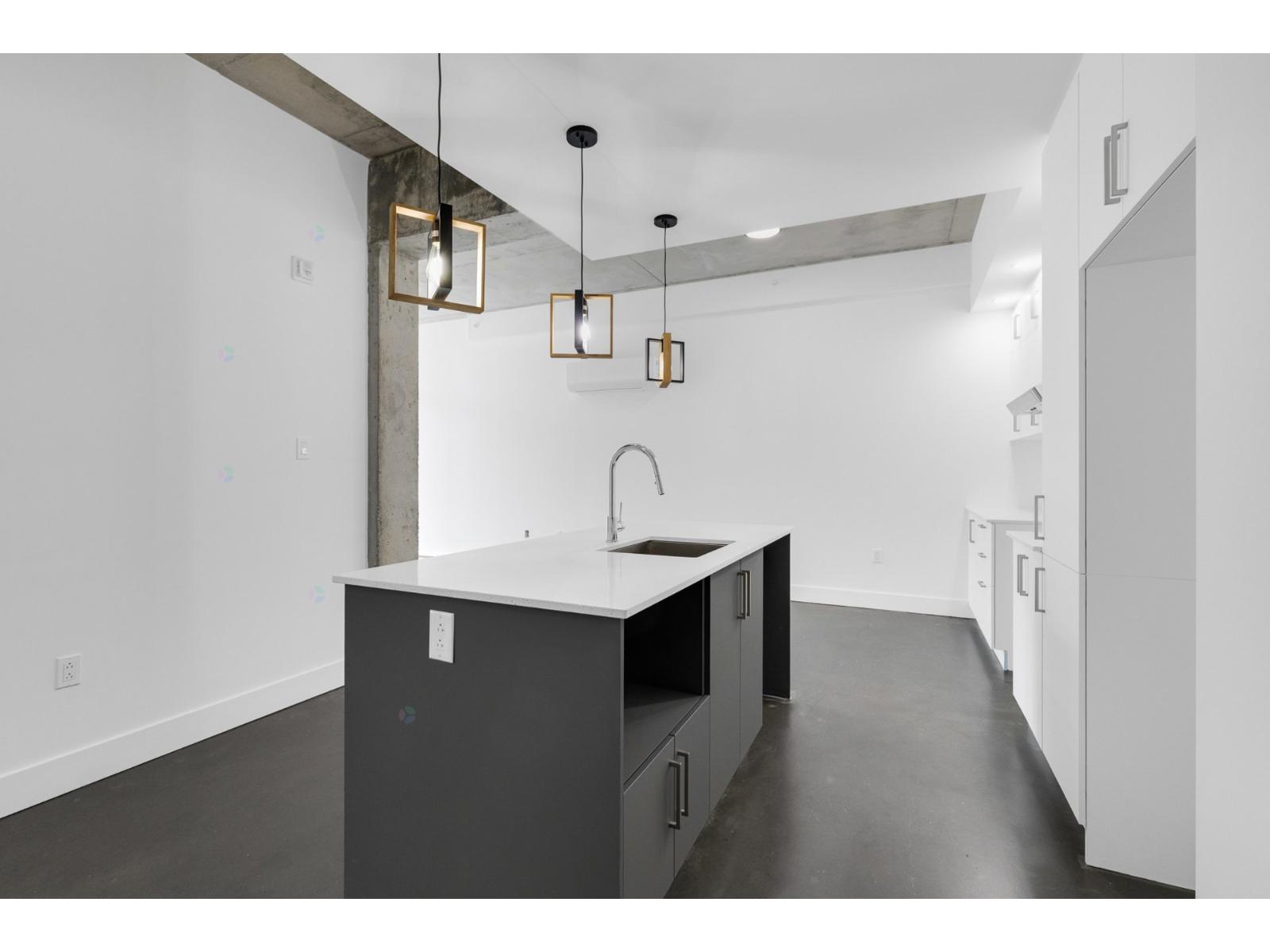 4750 Boul. Gouin E., #204 Property Photo 12