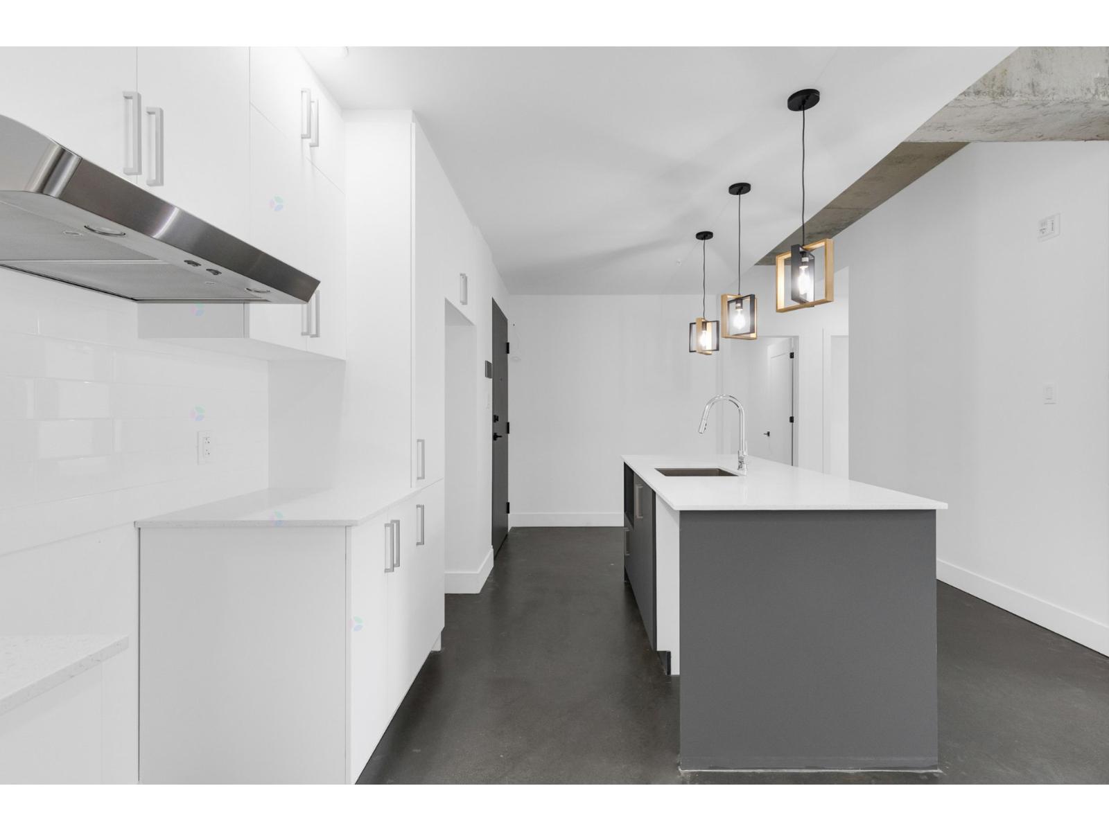 4750 Boul. Gouin E., #204 Property Photo 13