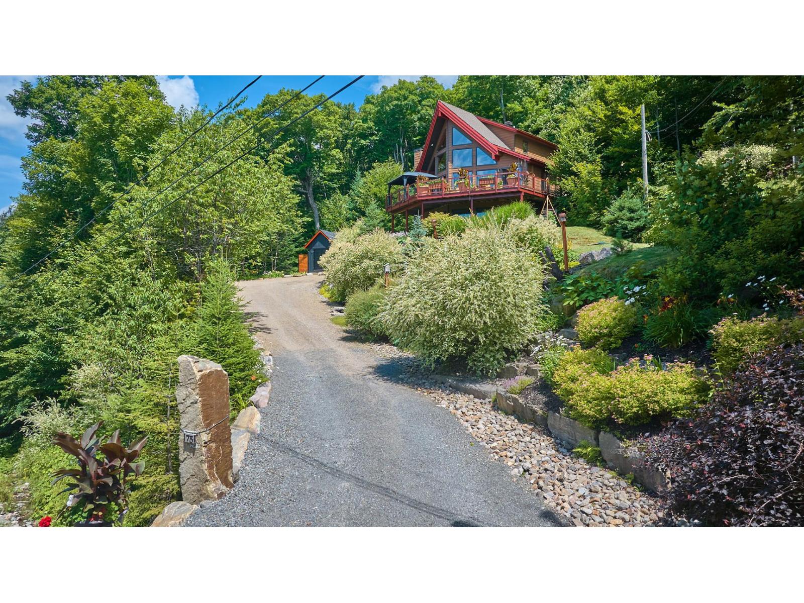 75 Ch. Du Mont-jasper Property Photo 2