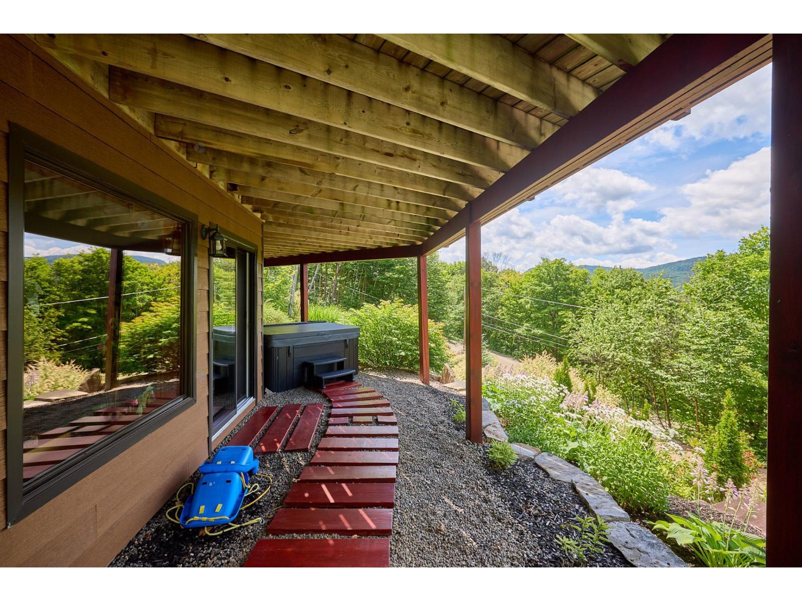 75 Ch. Du Mont-jasper Property Photo 59