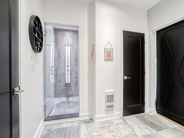 59 Rue De La Montagne Property Photo 23