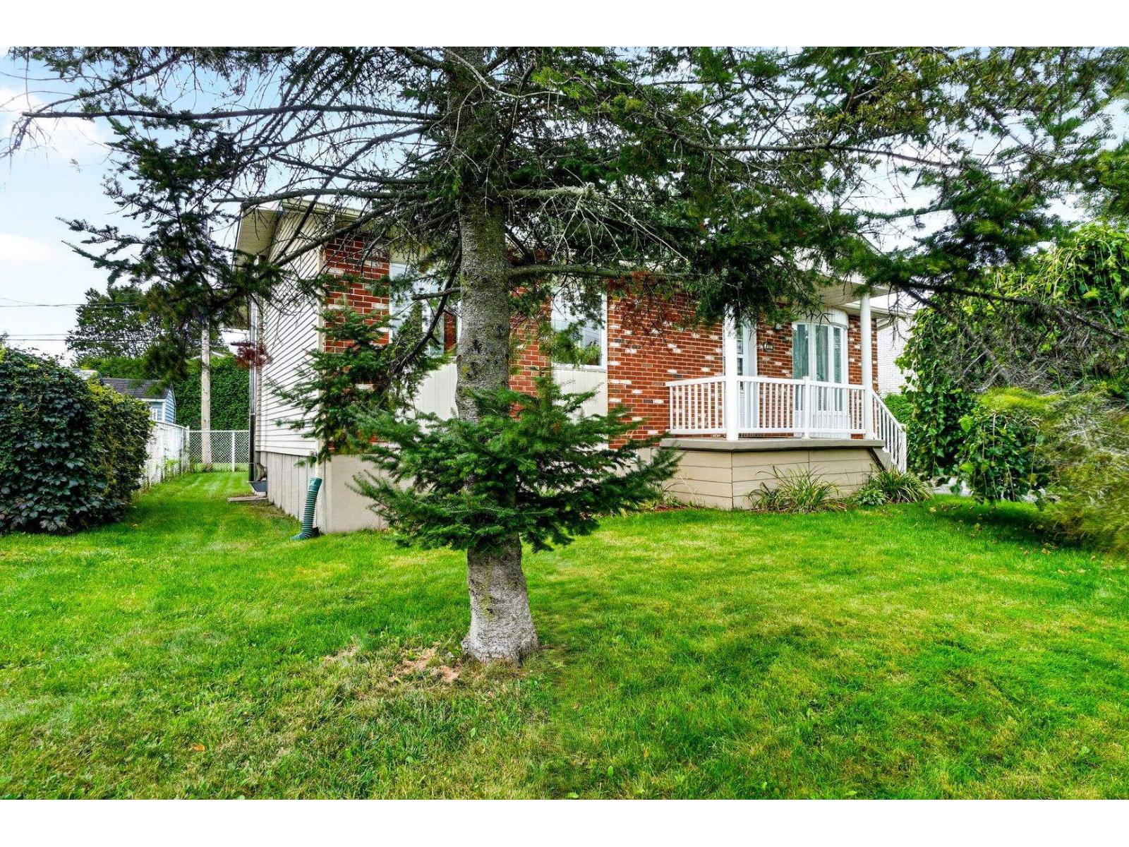 32 Mtée Lasaline Property Photo 29