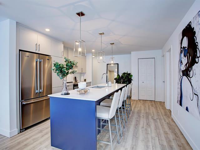 40 Rue Toe-blake, #302 Property Photo 2