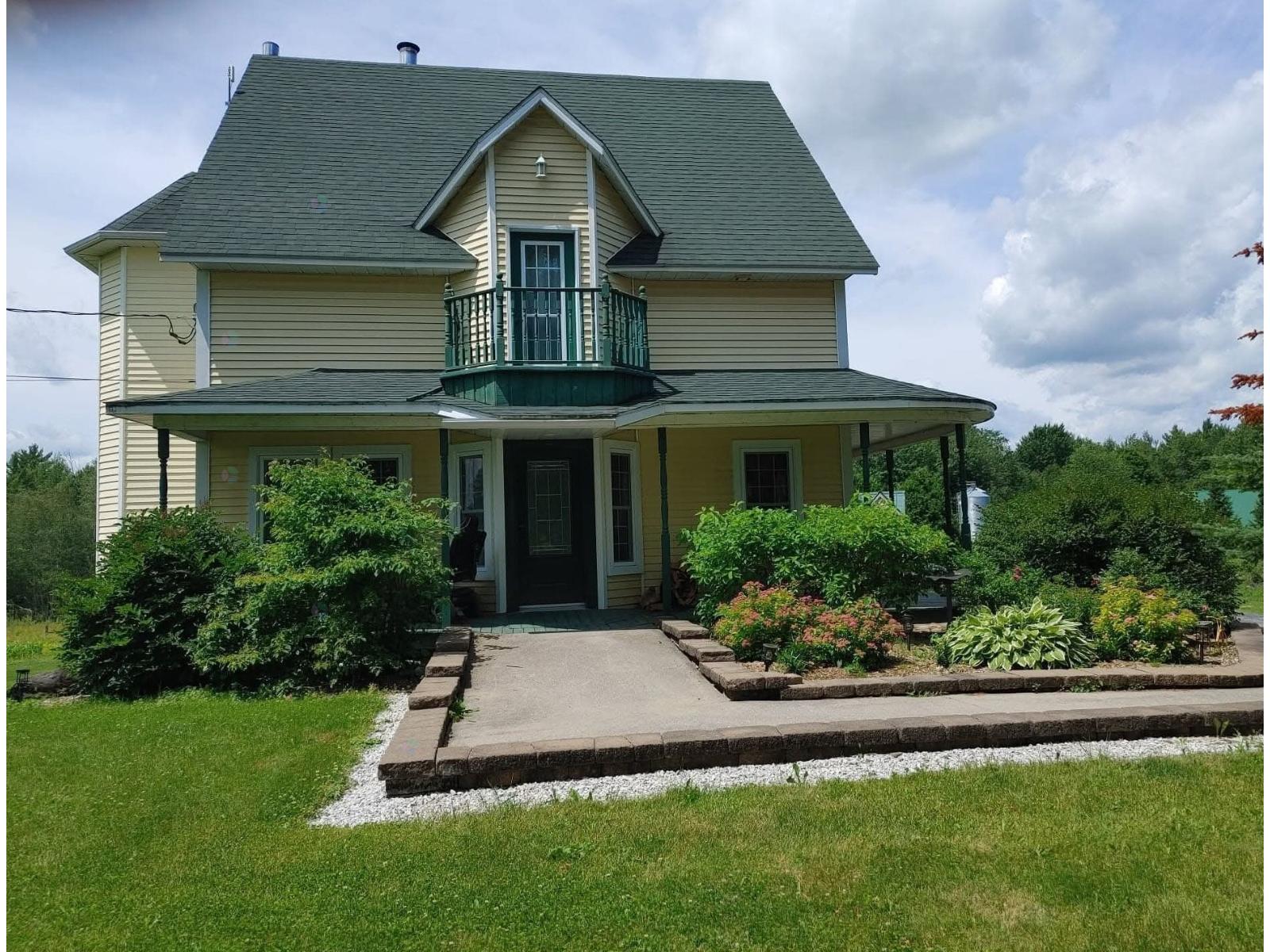 1336 Ch. Pilon Property Photo 3