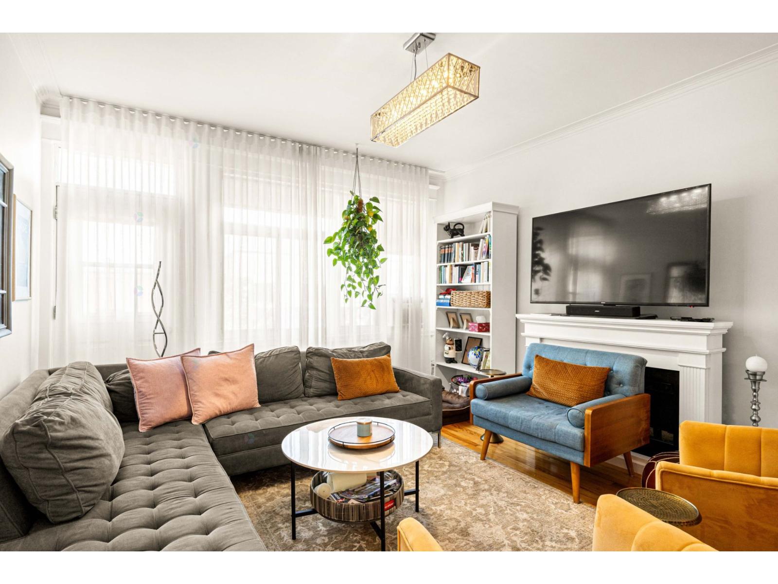 6814 Boul. St-laurent Property Photo 3