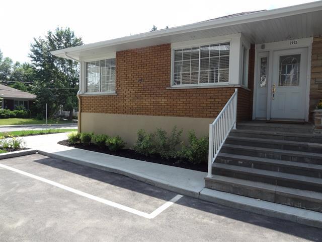 2953 Rue Dupras Property Photo 4