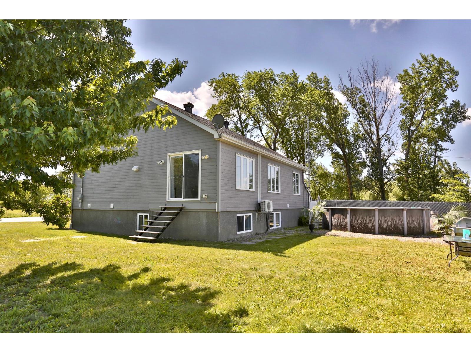 1406 Rue Principale Property Photo 38
