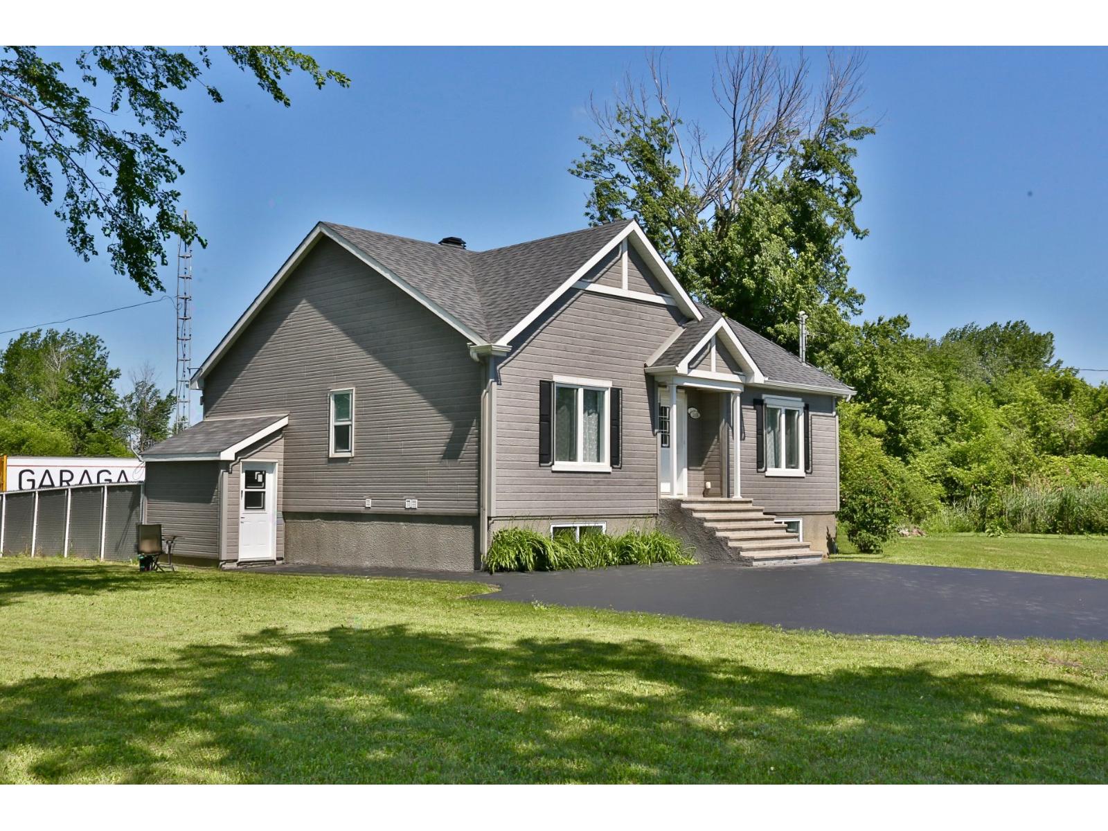 1406 Rue Principale Property Photo 39
