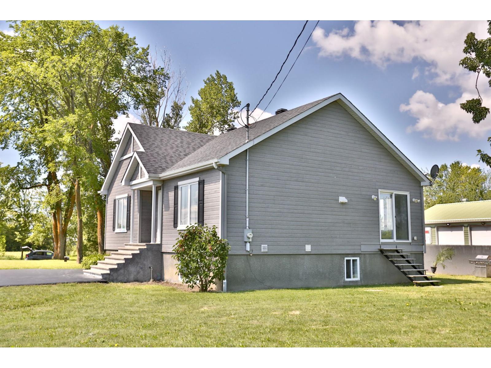 1406 Rue Principale Property Photo 42