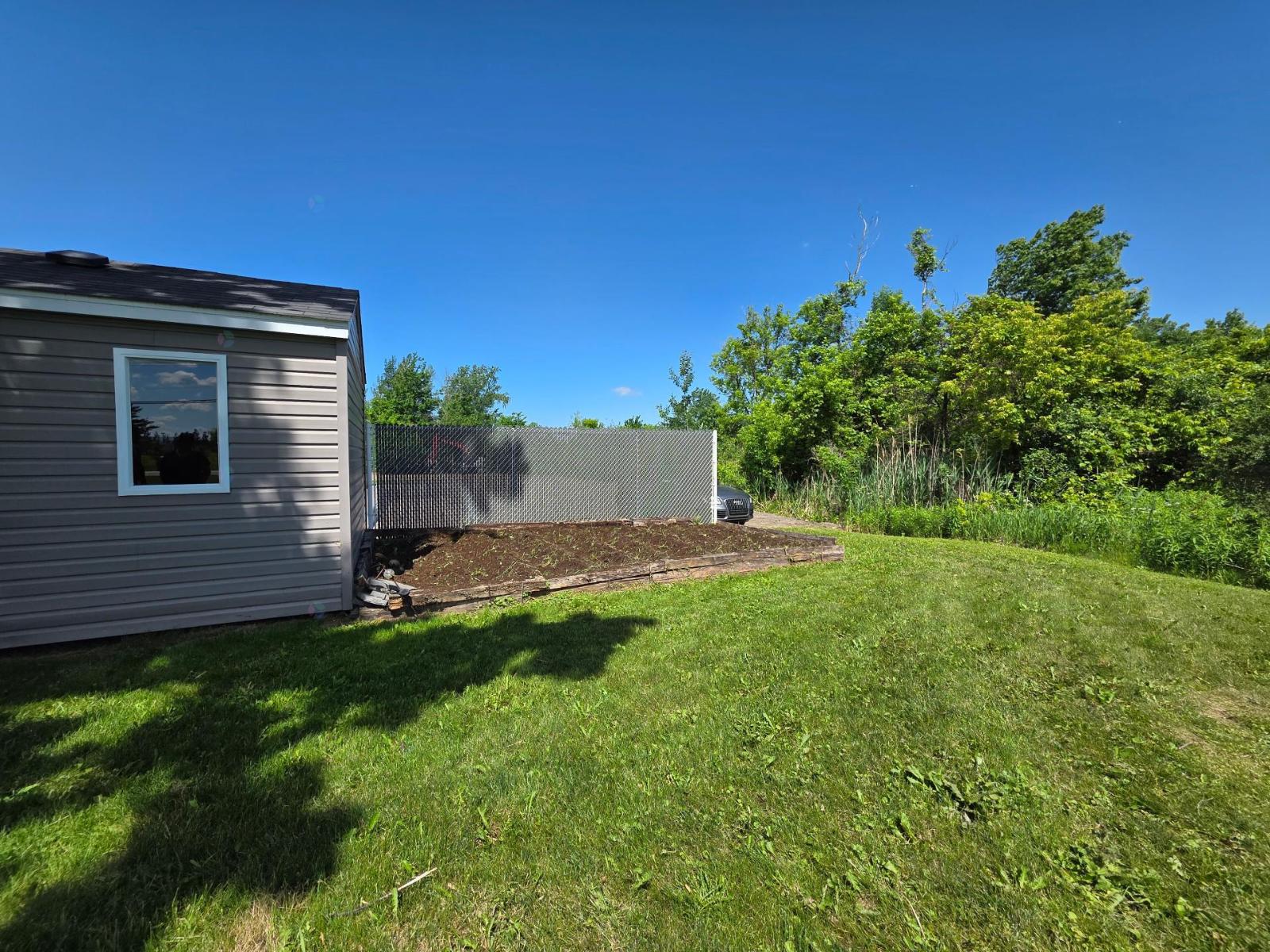 1406 Rue Principale Property Photo 44