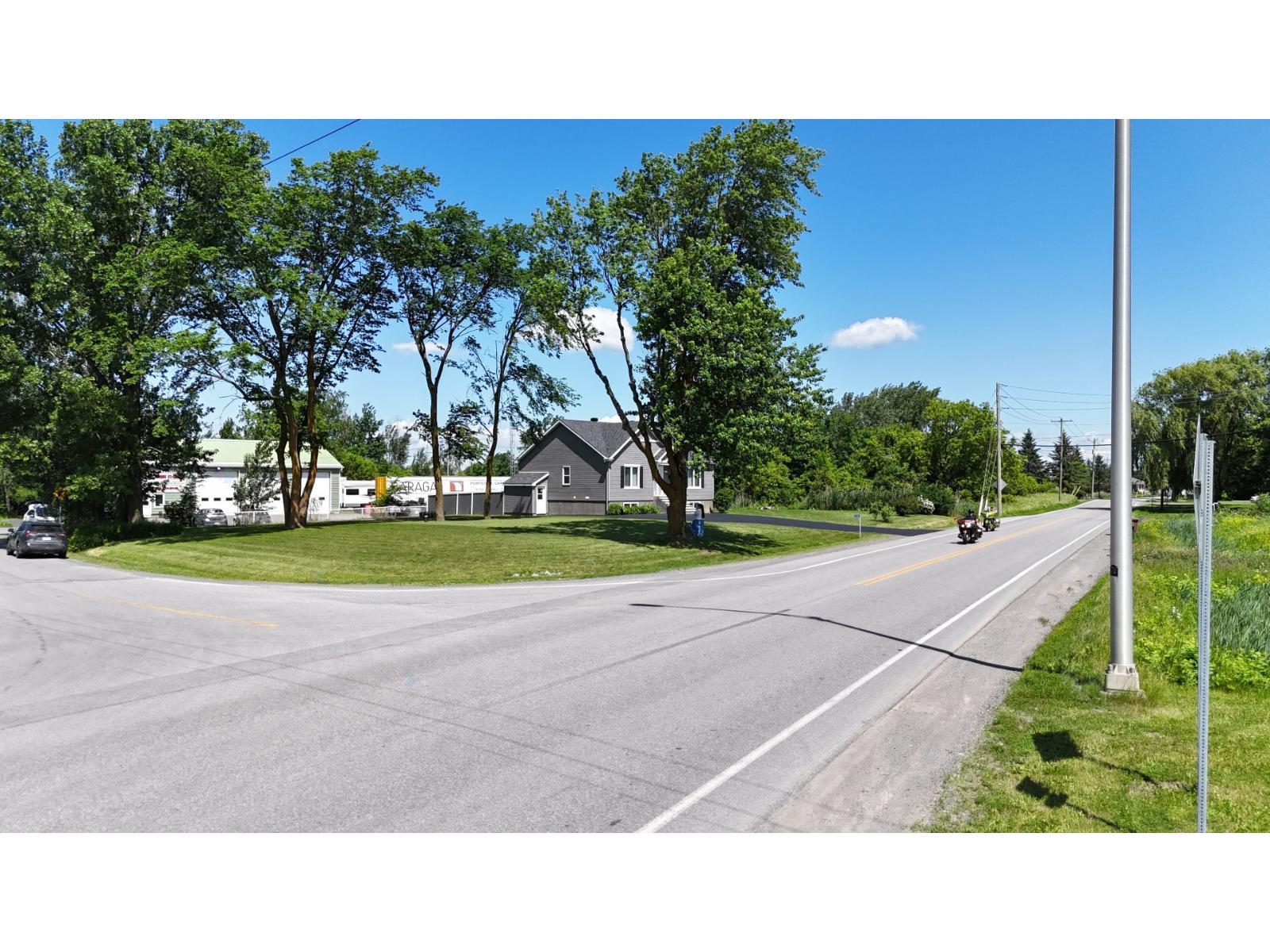 1406 Rue Principale Property Photo 48