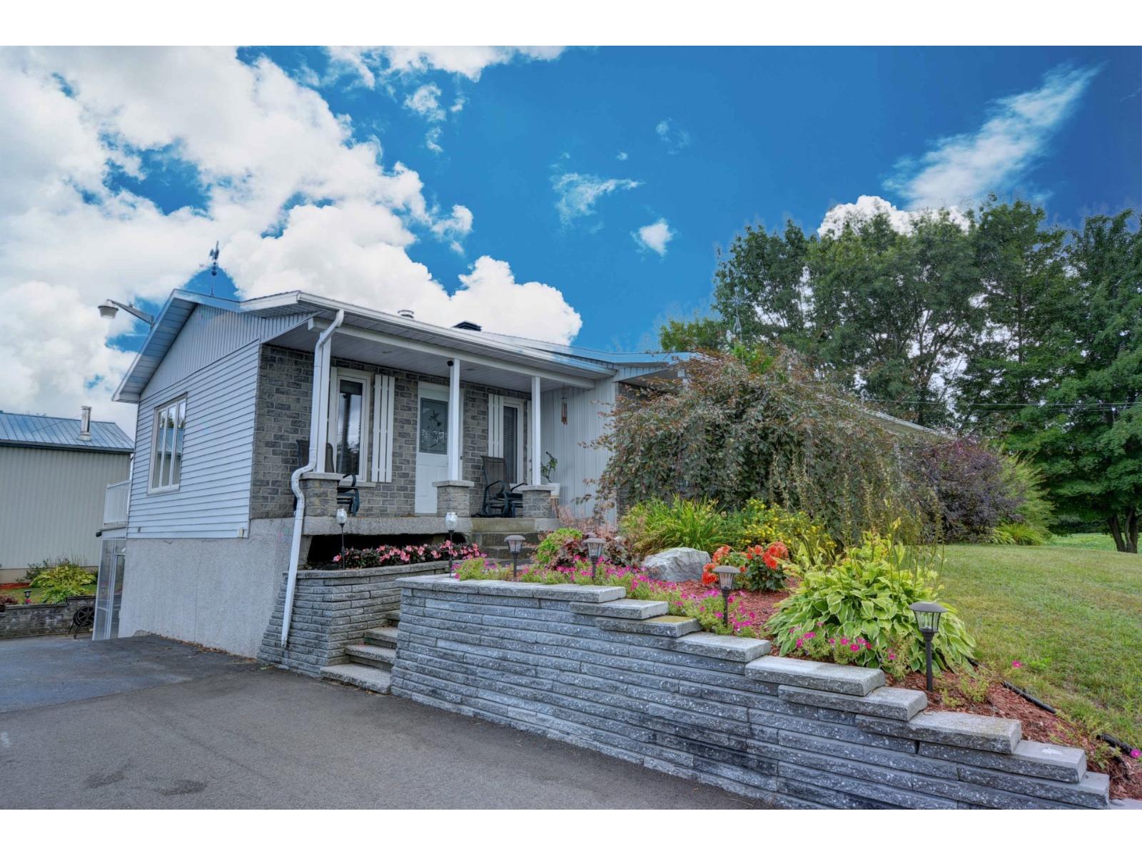 1175 Ch. Des Bouleaux Property Photo 13