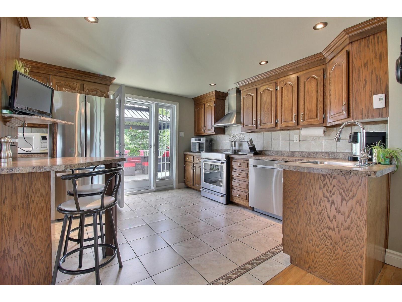 1175 Ch. Des Bouleaux Property Photo 19