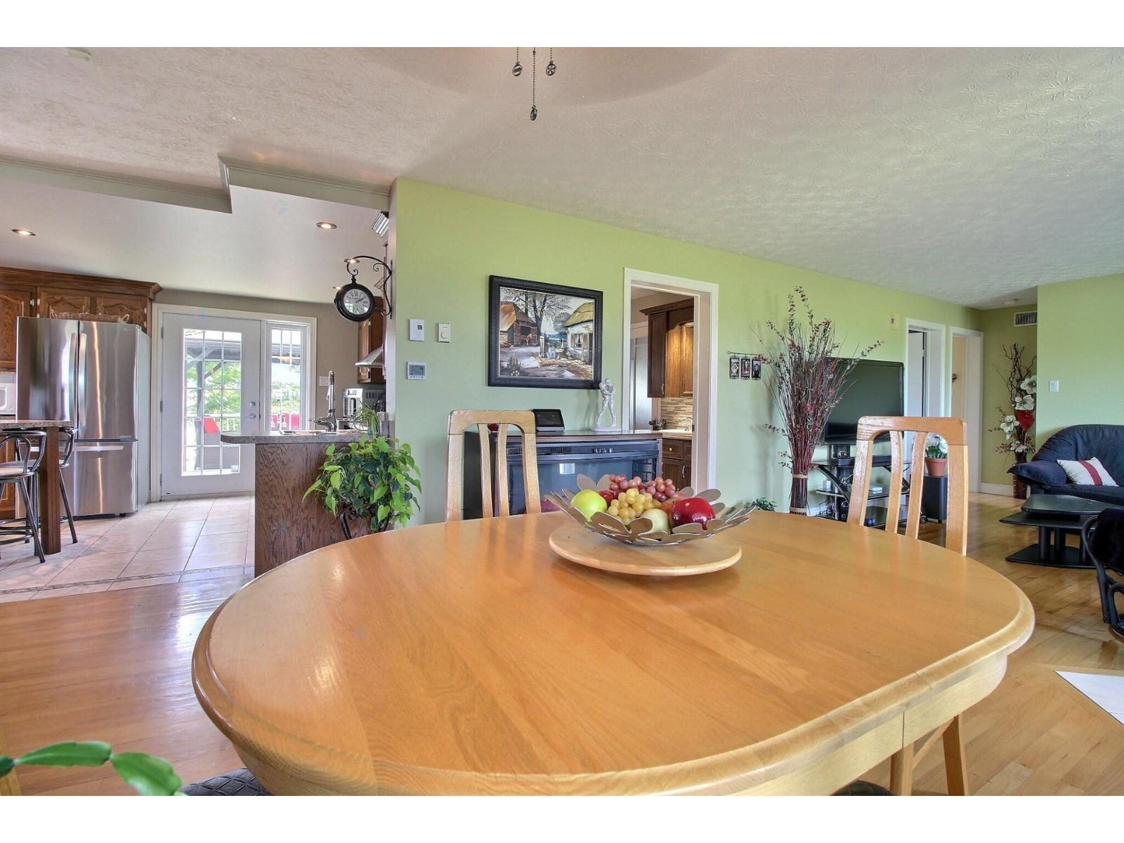1175 Ch. Des Bouleaux Property Photo 26