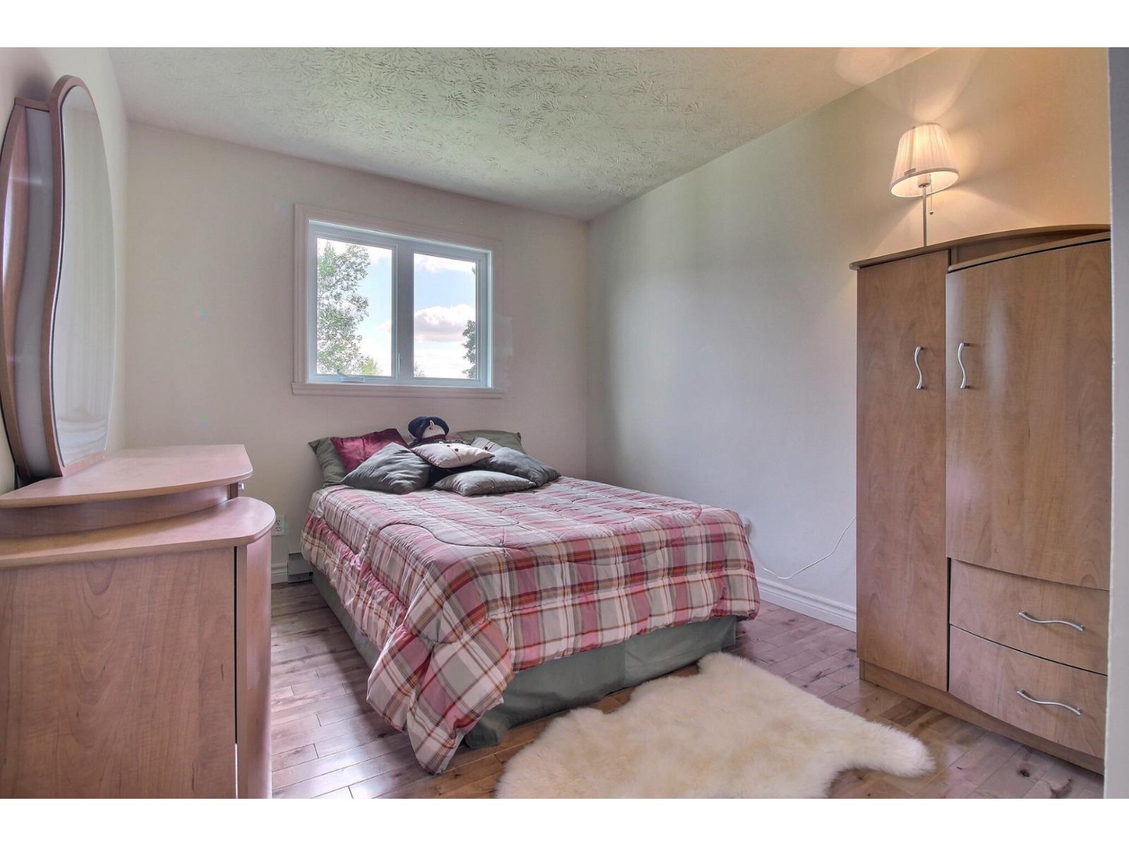 1175 Ch. Des Bouleaux Property Photo 38