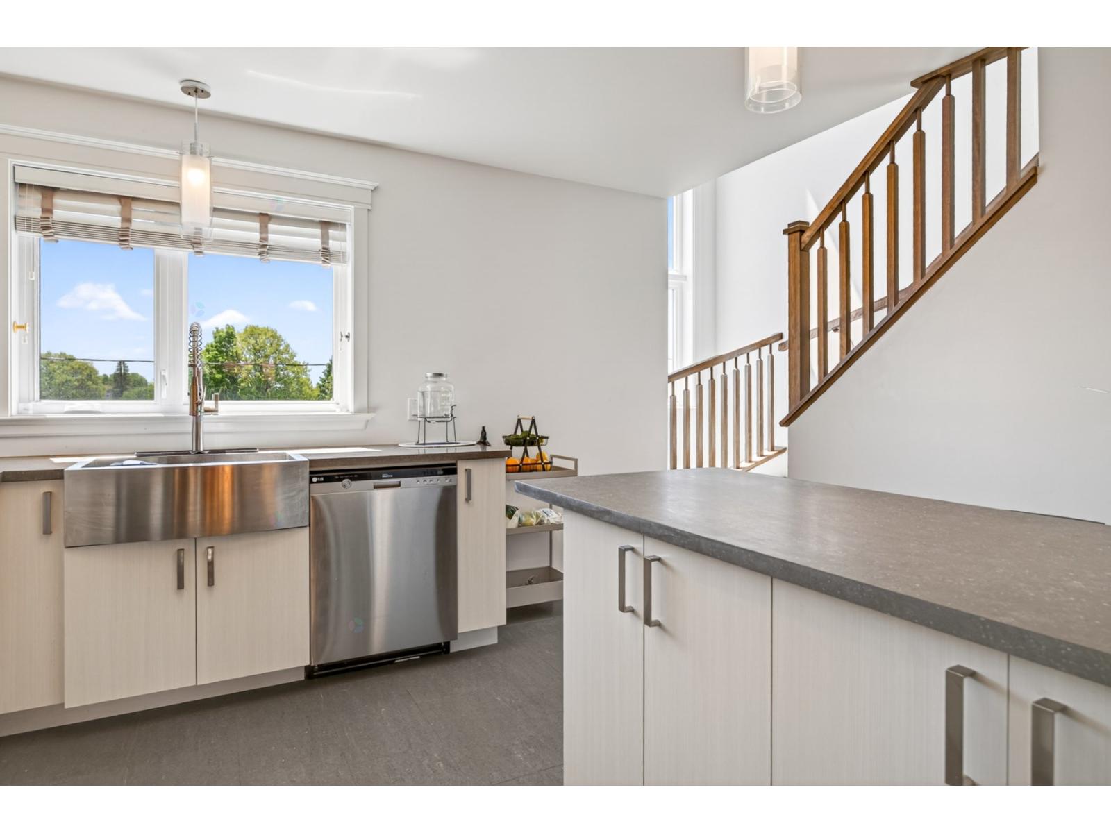 7576 Boul. Wilfrid-hamel, D Property Photo 7