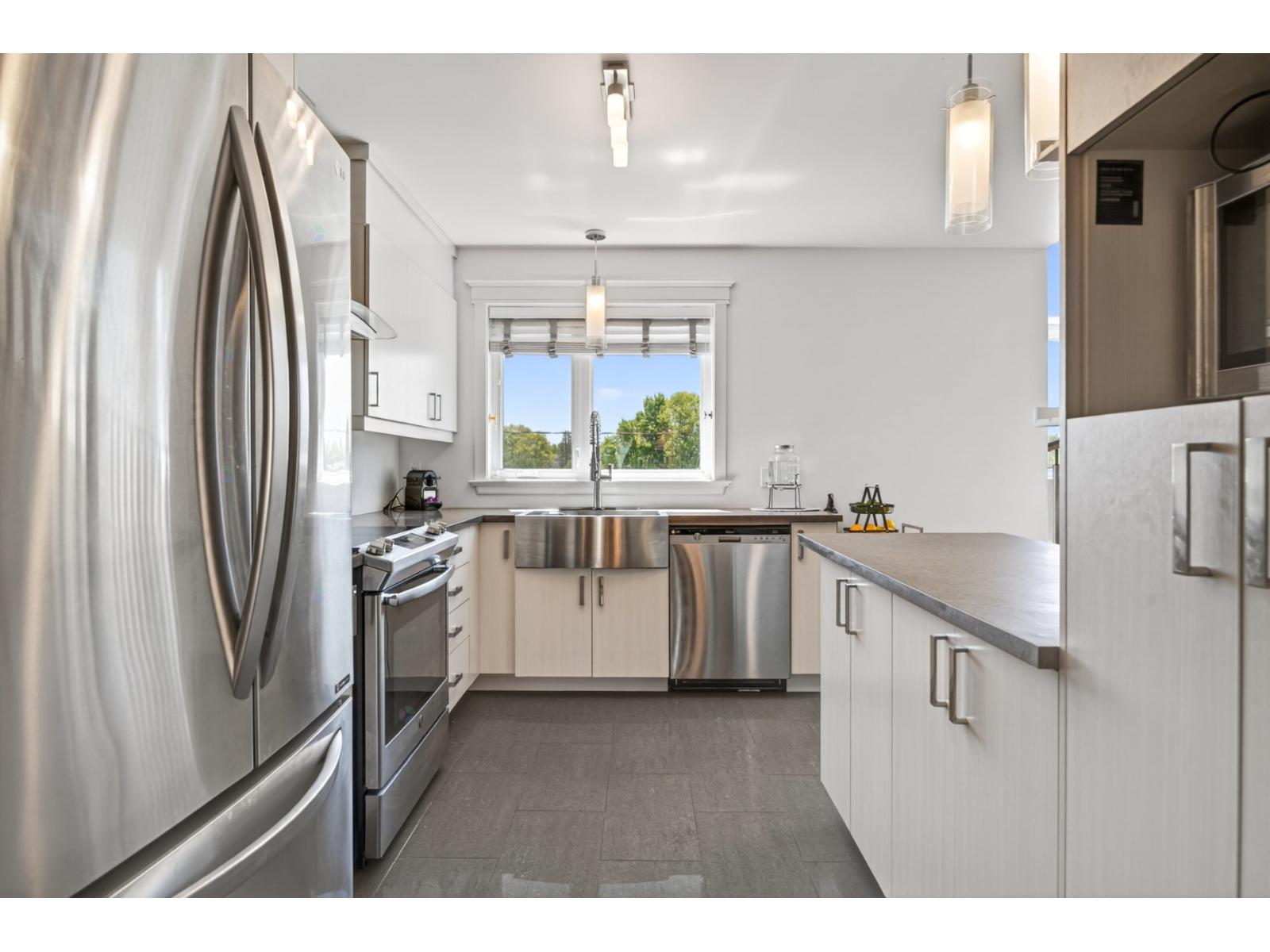7576 Boul. Wilfrid-hamel, D Property Photo 8