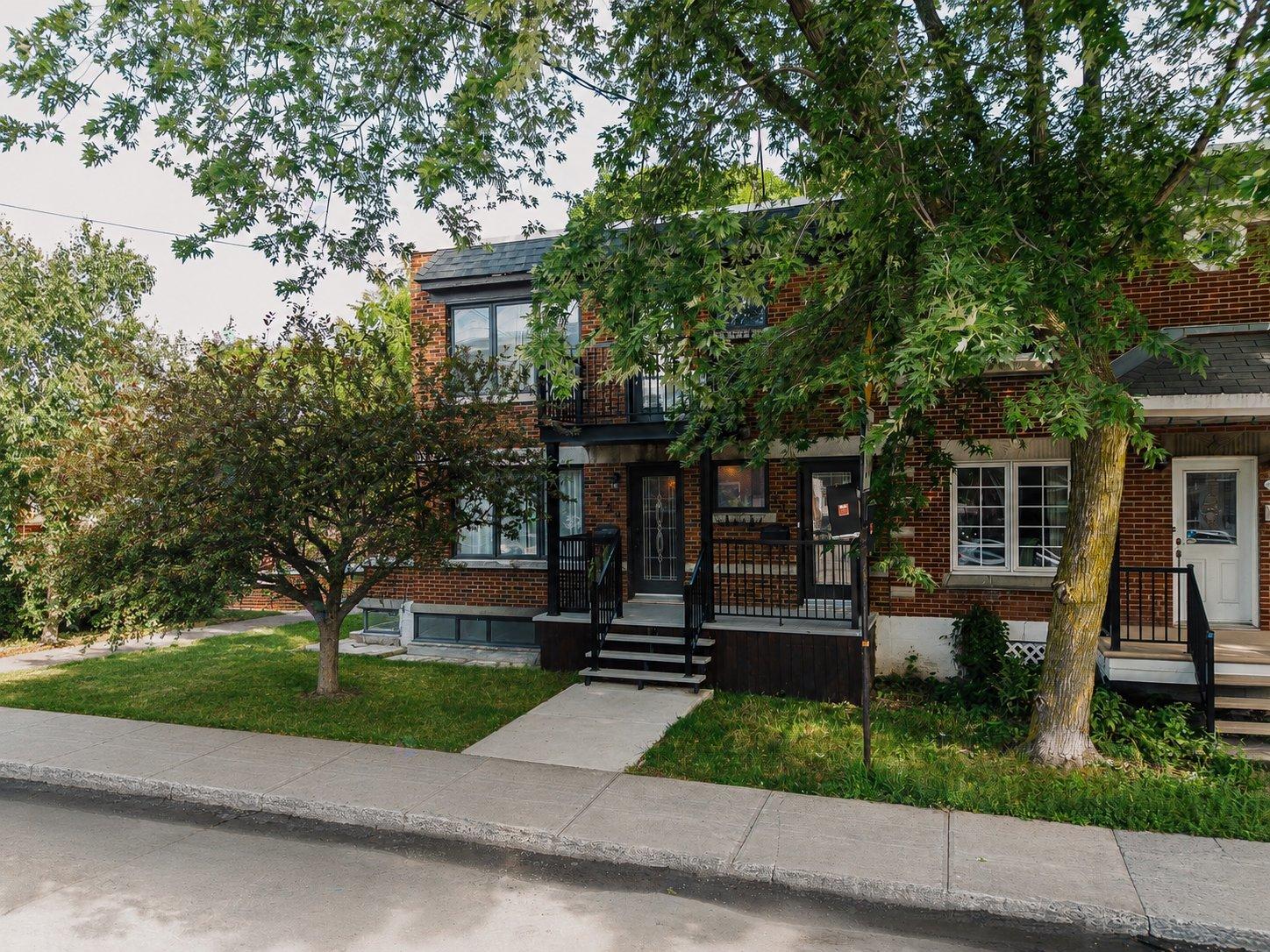 537-539 8e Avenue Property Photo 2