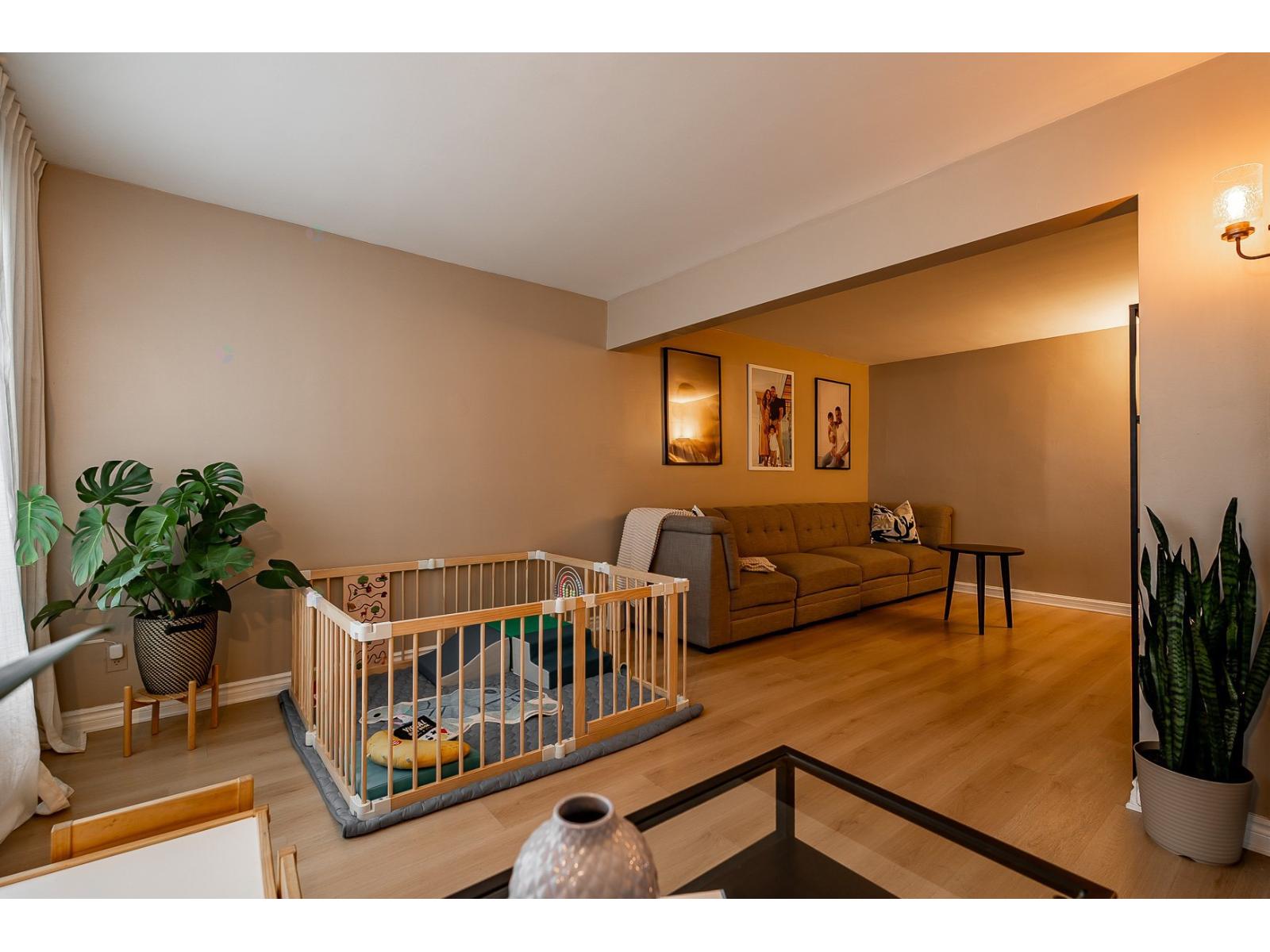 537-539 8e Avenue Property Photo 5
