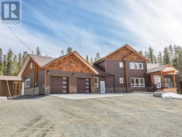 216 Old Alaska Hwy Property Photo 6