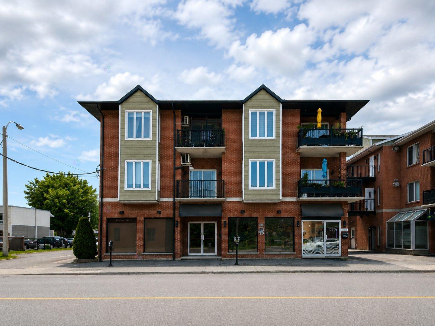 115 Rue Brock, #301