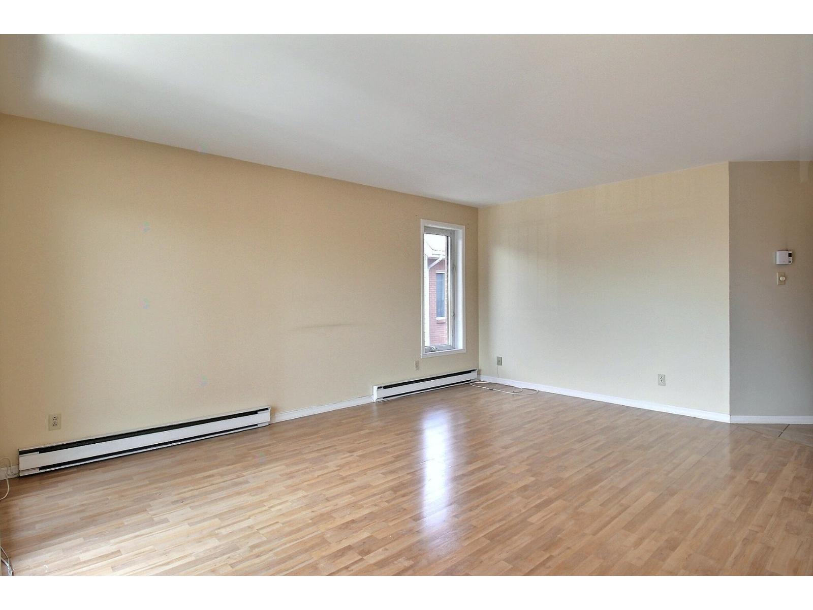 115 Rue Brock, 301 Property Photo 6