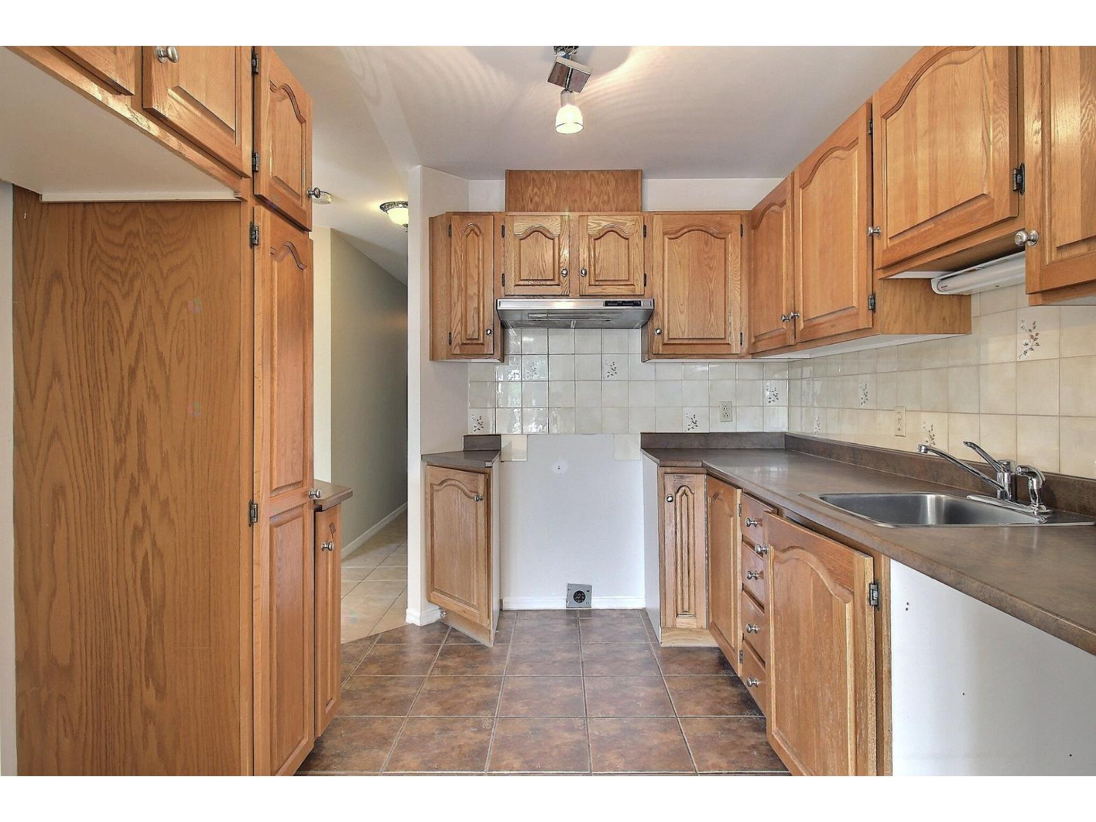 115 Rue Brock, 301 Property Photo 14