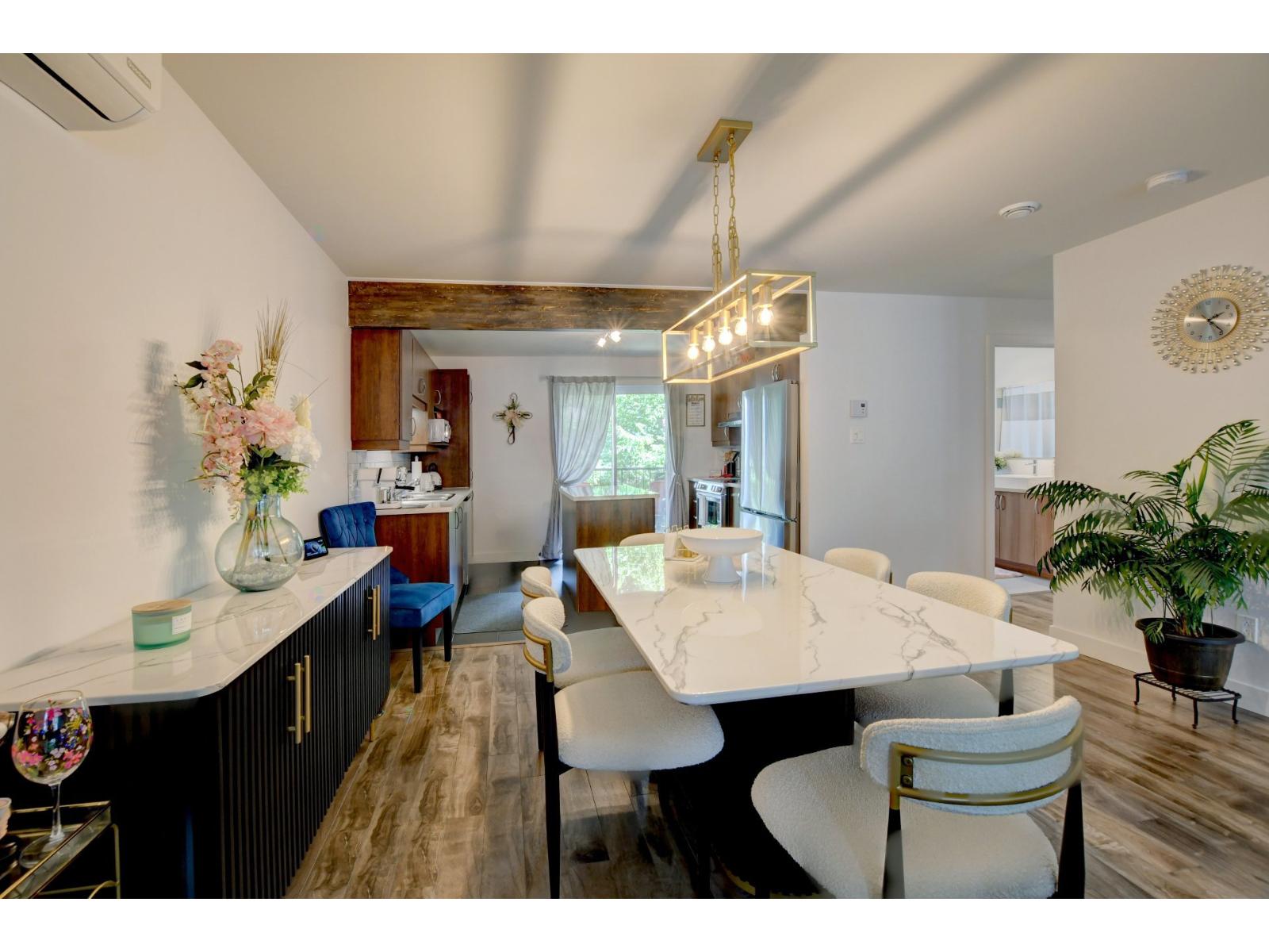 293-295 23e Avenue Property Photo 11