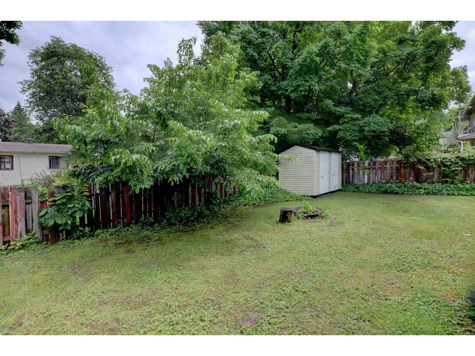 293-295 23e Avenue Property Photo 61