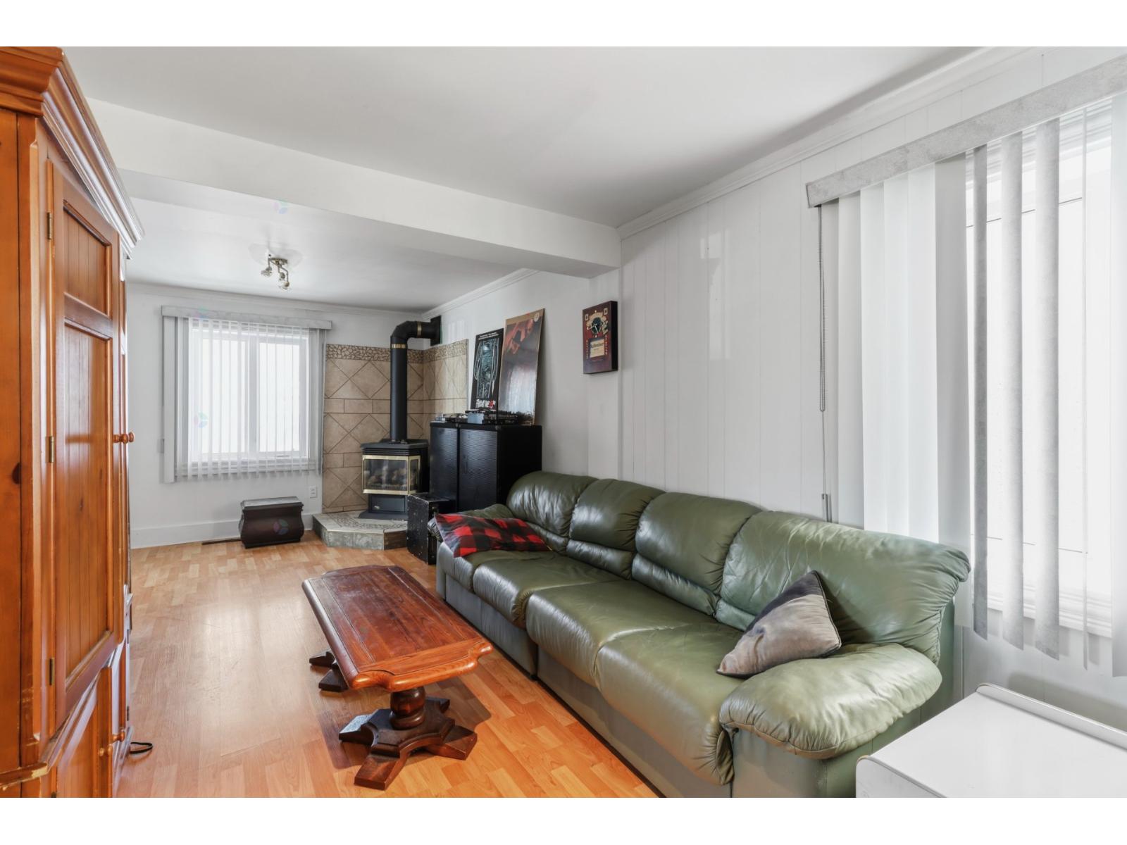 528 Rg Notre-dame Property Photo 5