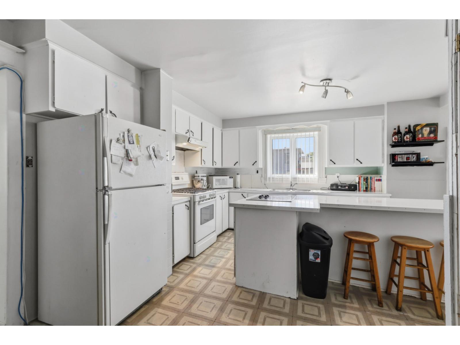 528 Rg Notre-dame Property Photo 8