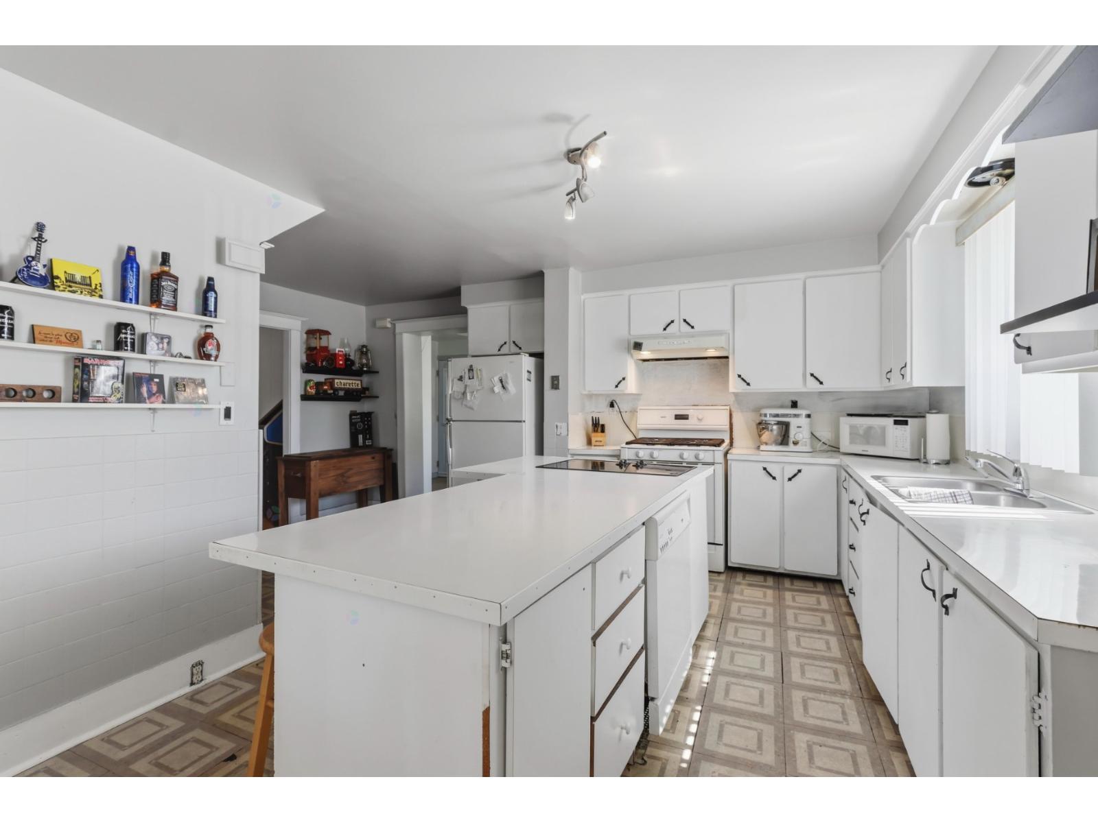 528 Rg Notre-dame Property Photo 9