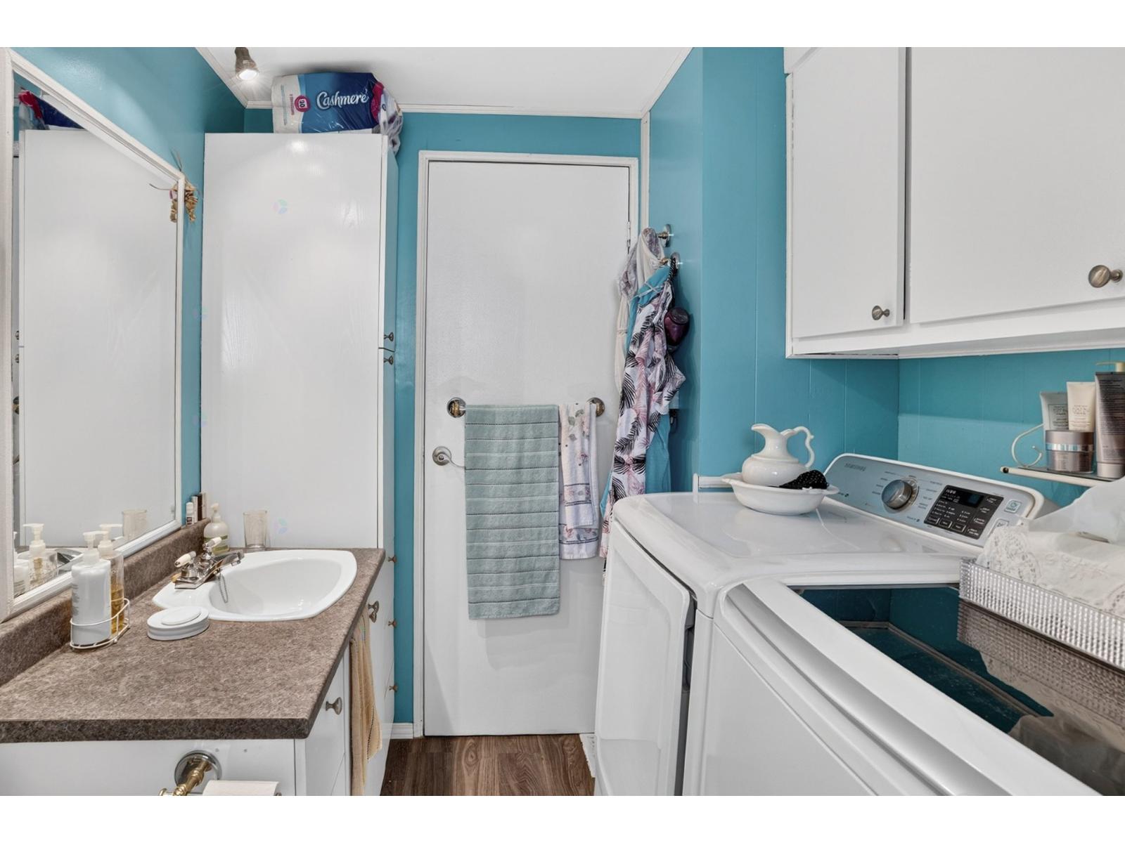 22 99e Avenue E. Property Photo 11