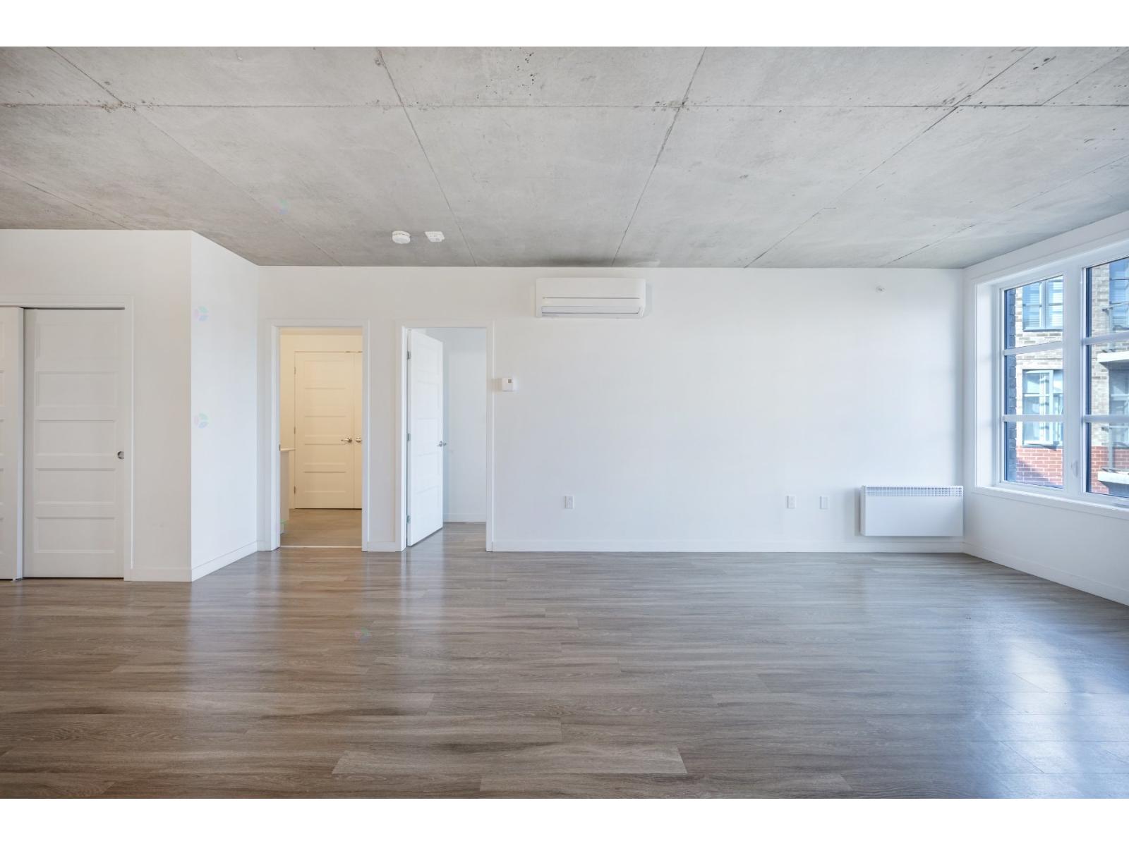 5250 Boul. Henri-bourassa O., #611 Property Photo 3