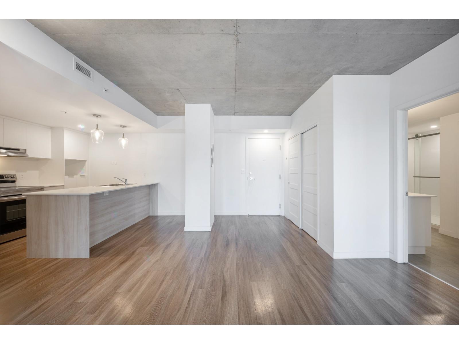 5250 Boul. Henri-bourassa O., #611 Property Photo 4