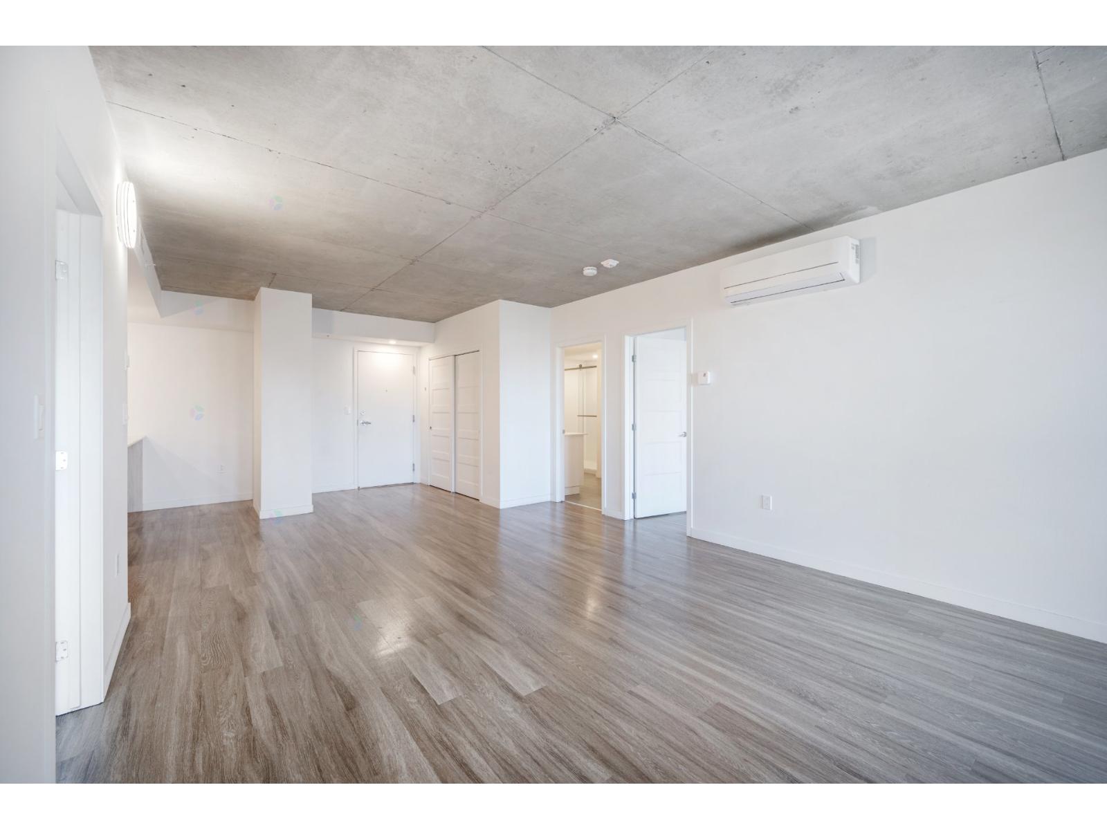 5250 Boul. Henri-bourassa O., #611 Property Photo 11