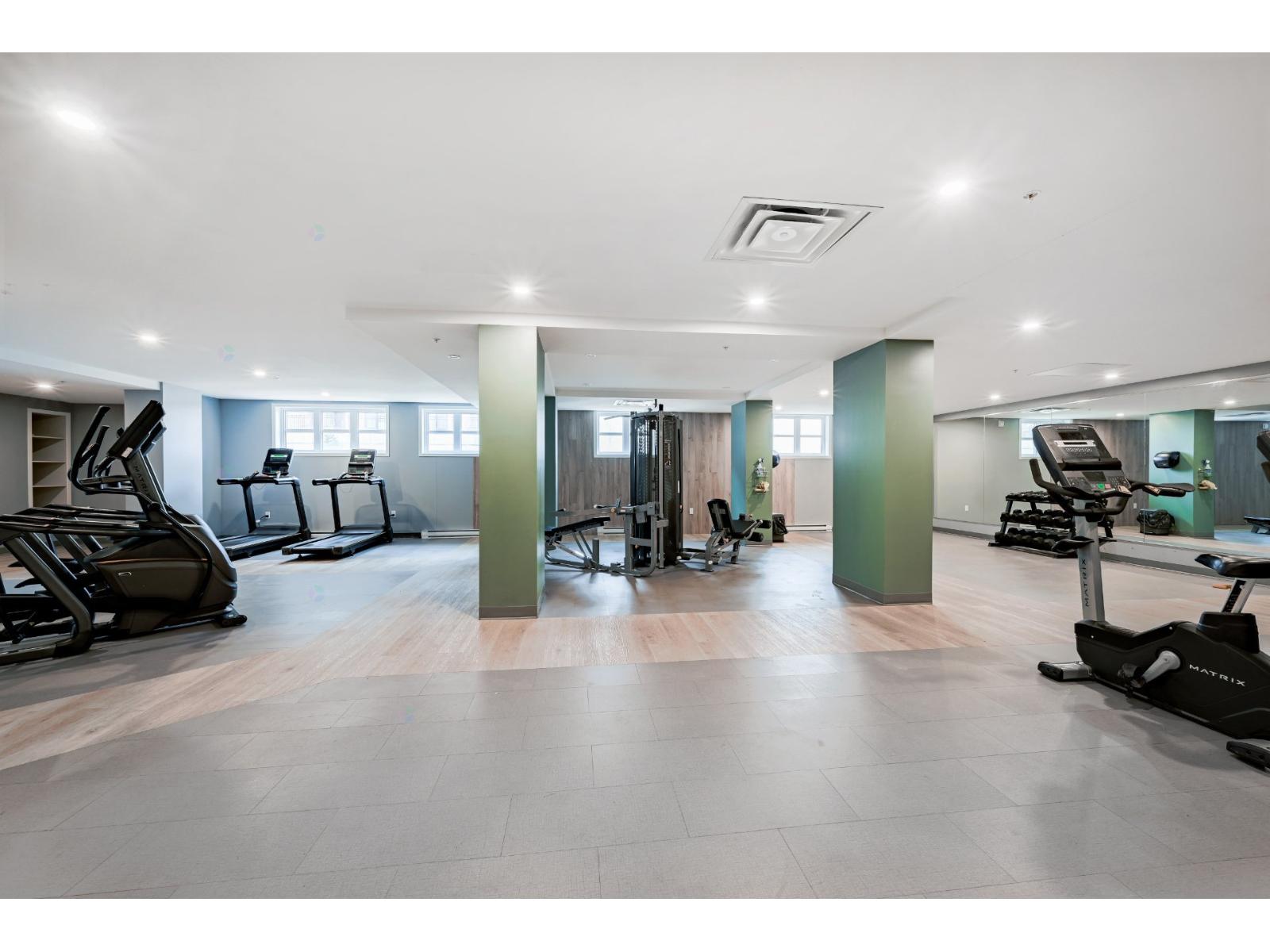 5250 Boul. Henri-bourassa O., #611 Property Photo 28