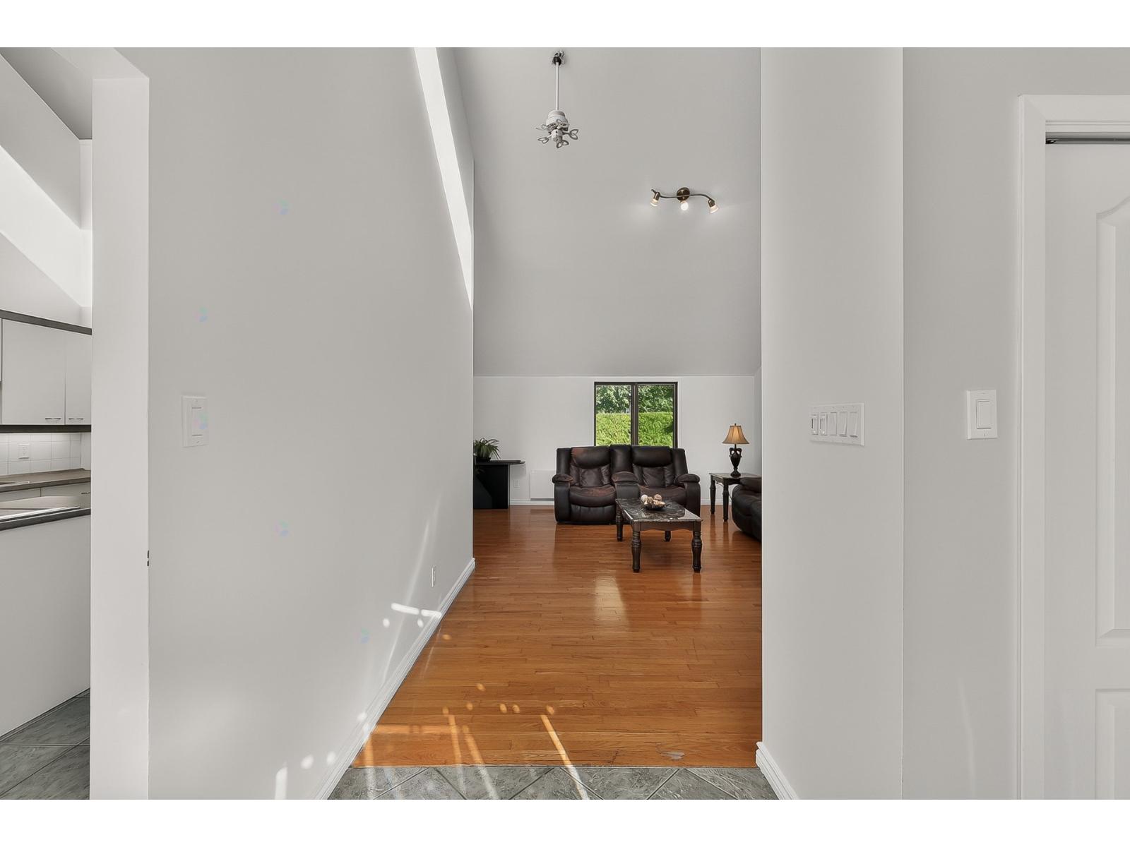 4 Av. Jannelle Property Photo 23