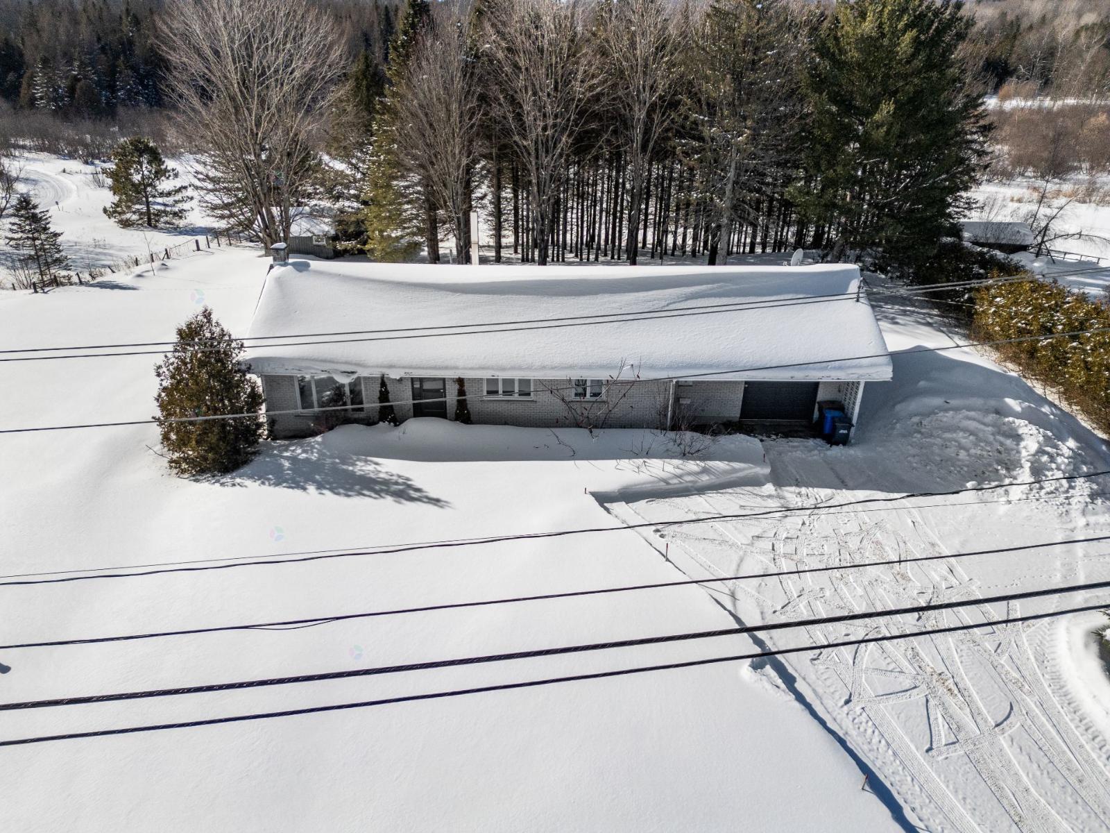 1640 Ch. De La Rivière-aux-cerises Property Photo 5