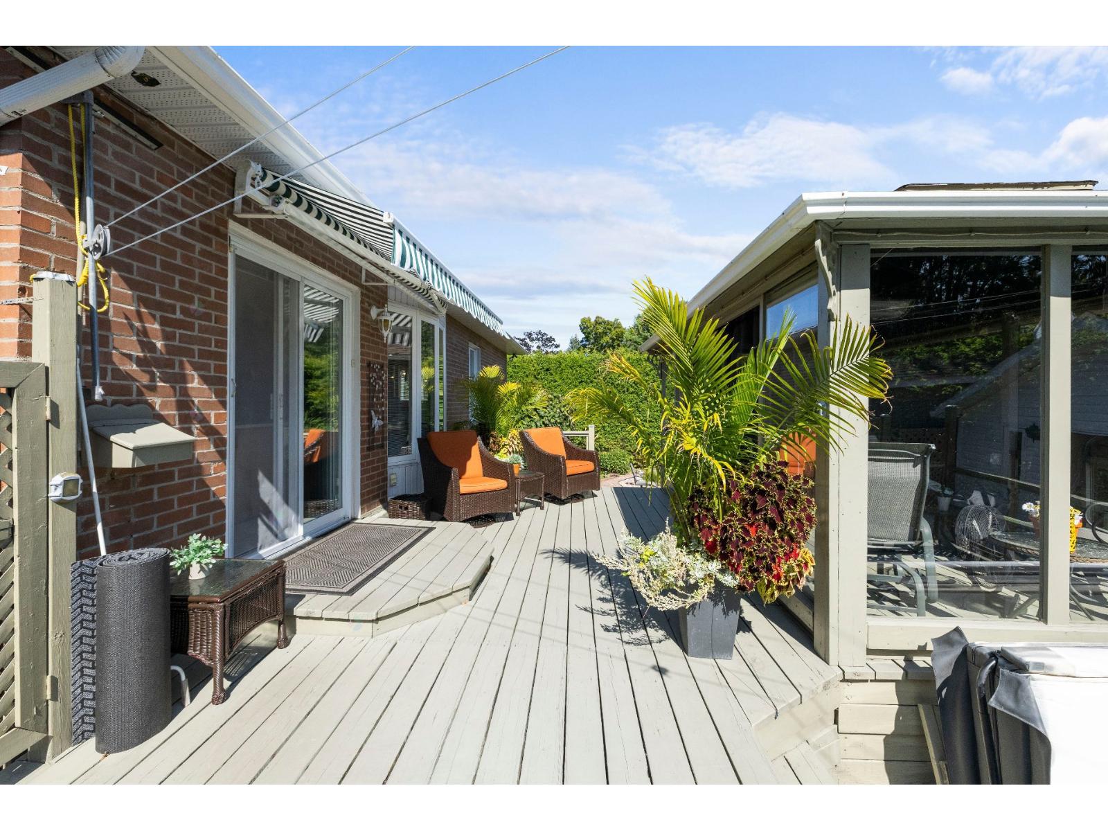 410 Rue Bernard Property Photo 41