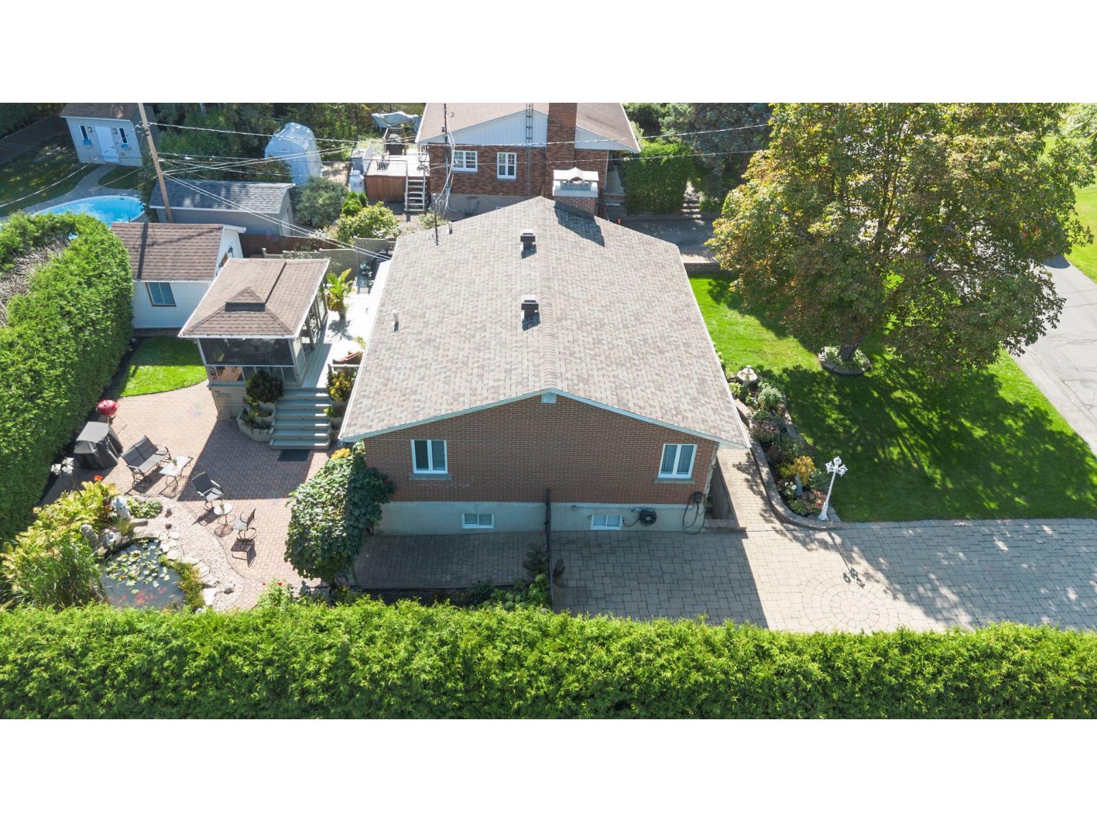 410 Rue Bernard Property Photo 44