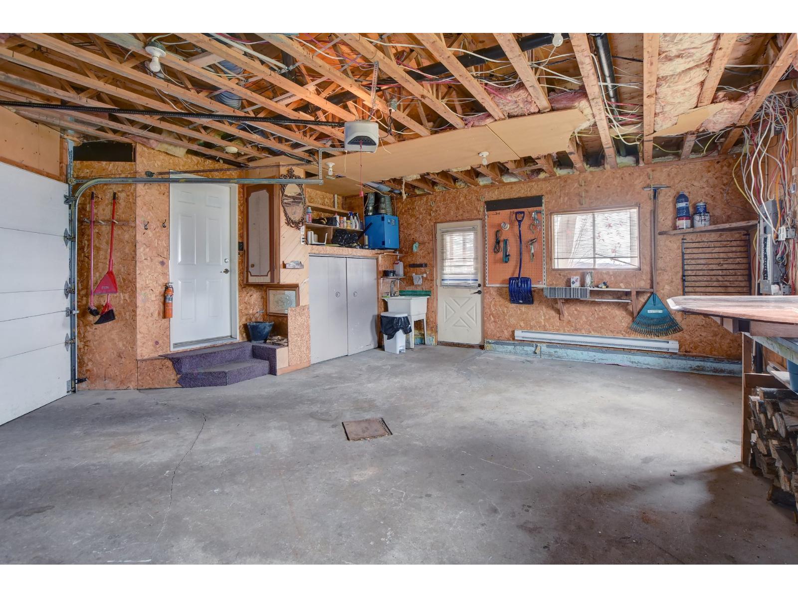 981 Rg St-david Property Photo 43