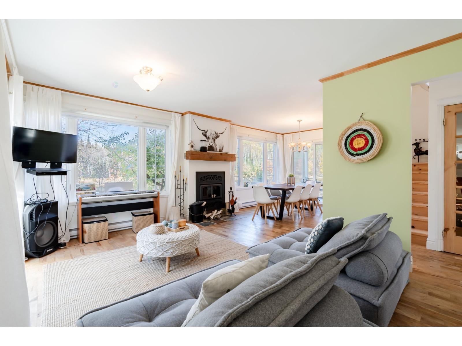 1595 Mtée De La Réserve Property Photo 18